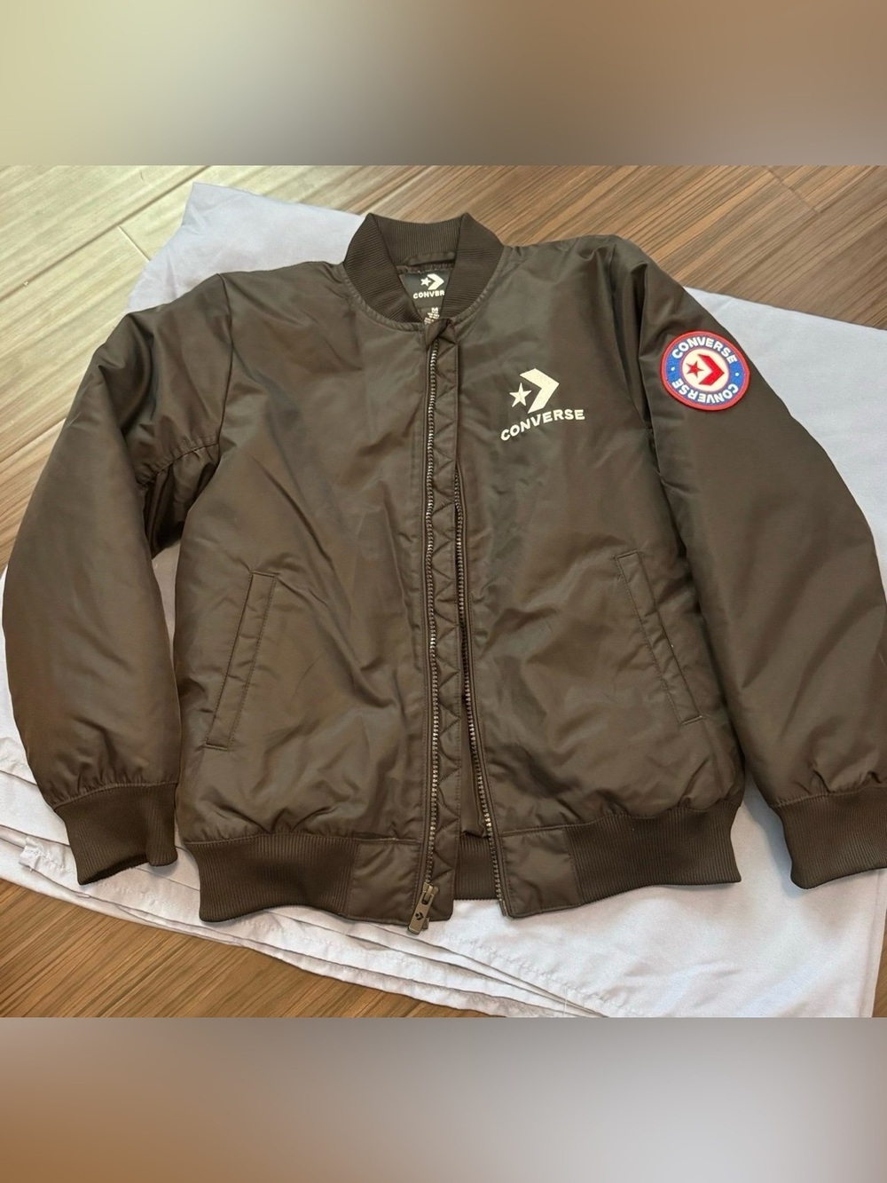 Boys Converse black puffer zip up jacket size
Medium 10-12
Like new condition - Picture 2 of 8
